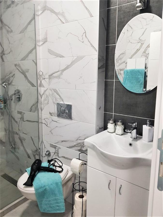 Apartman Astra Sremska Mitrovica Exterior foto